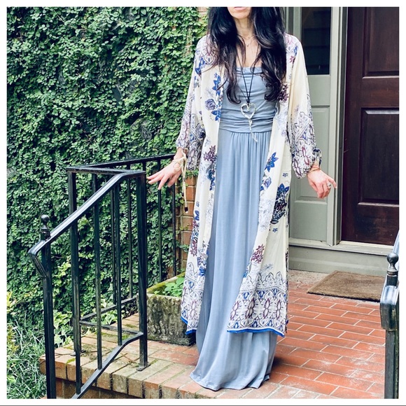 GORGEOUS LONG FLORAL PRINT KIMONO - Picture 9 of 10